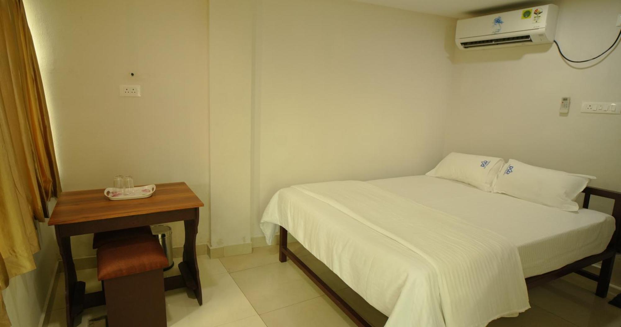 Port View Residency Pvr Hotell Nedumbassery Exteriör bild